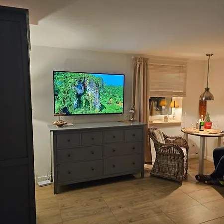 House Two 아파트
